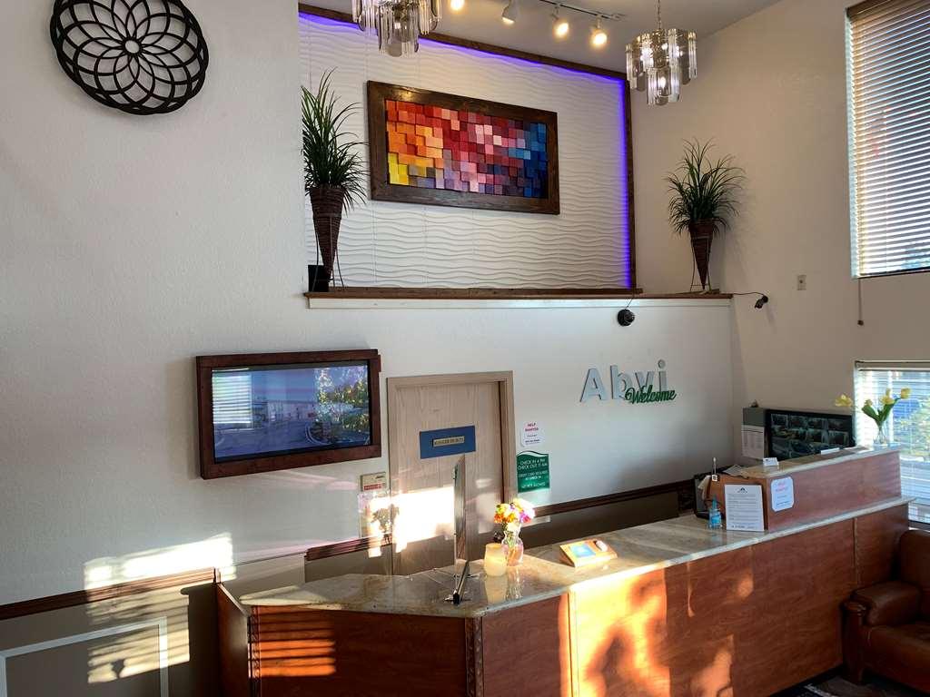 Americas Best Value Inn לינווד מראה פנימי תמונה