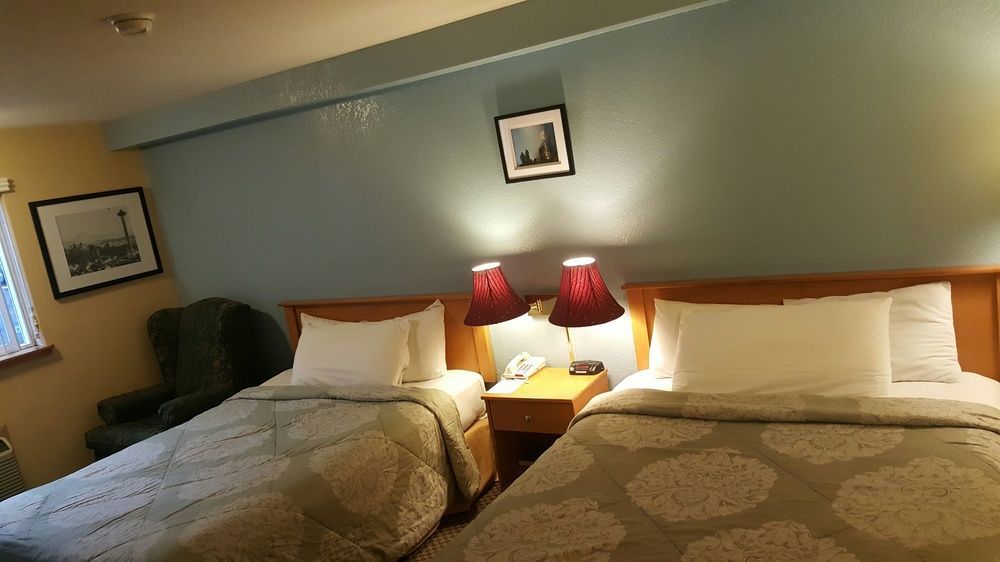 Americas Best Value Inn לינווד מראה חיצוני תמונה