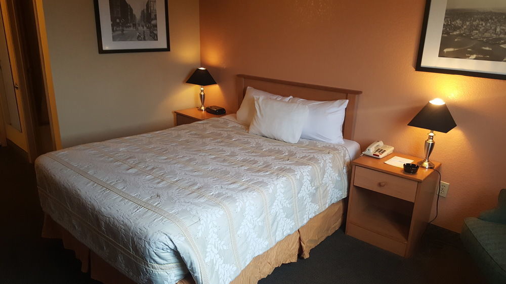 Americas Best Value Inn לינווד מראה חיצוני תמונה